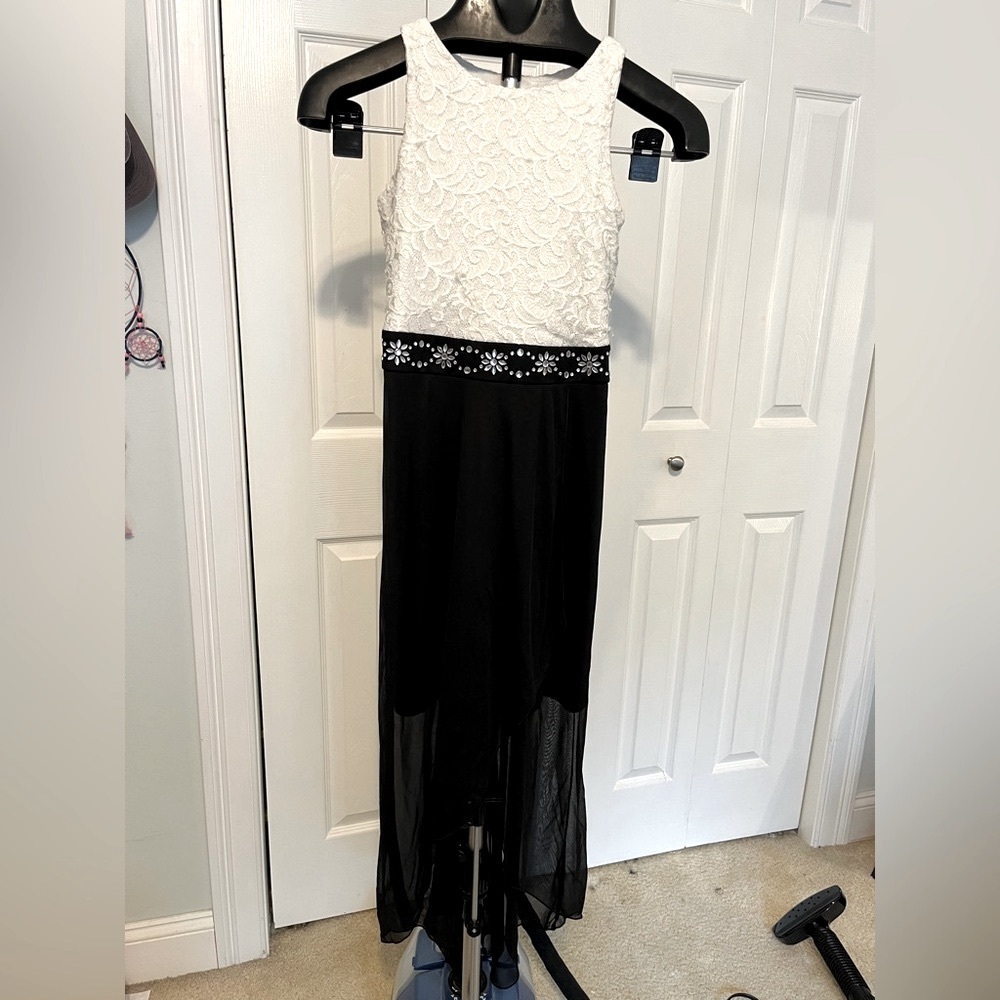 BCX Black and White Embellished A-line Maxi Dress